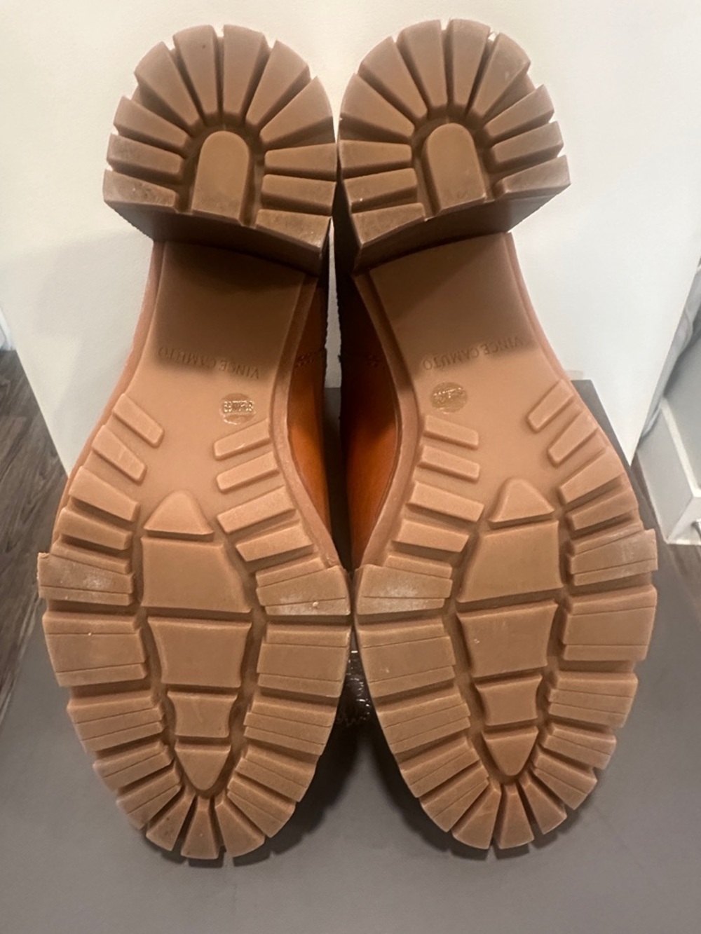 Vince Camuto Denniel Boots
Brand New - Picture 5 of 6